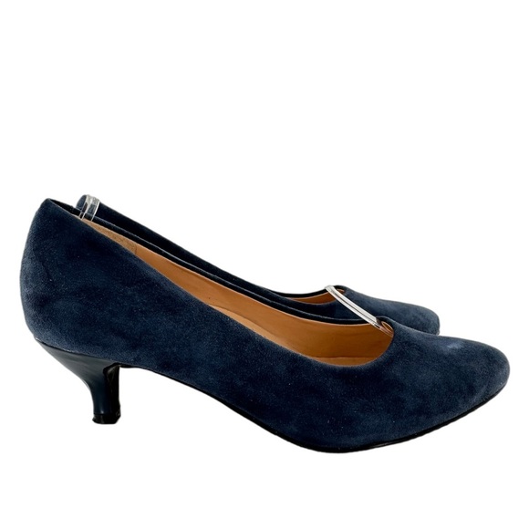 Trotters womens heels  size 6 N navy blue suede kitten heel old money - Picture 1 of 13